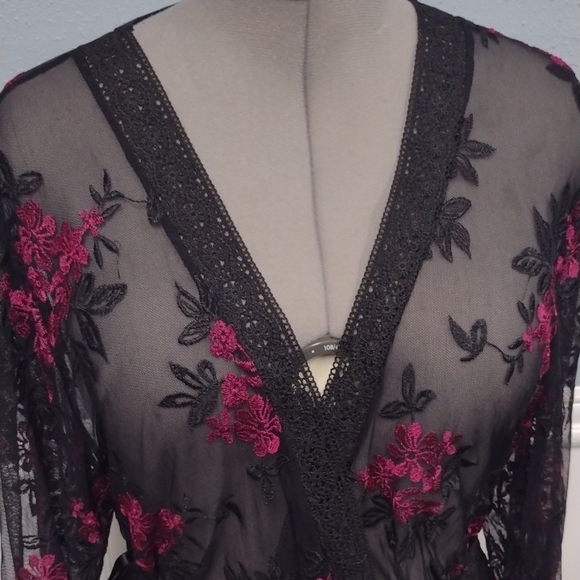 Kimono BabyDoll Black and Pink Floral Embroidered Mesh Robe - Picture 3 of 10